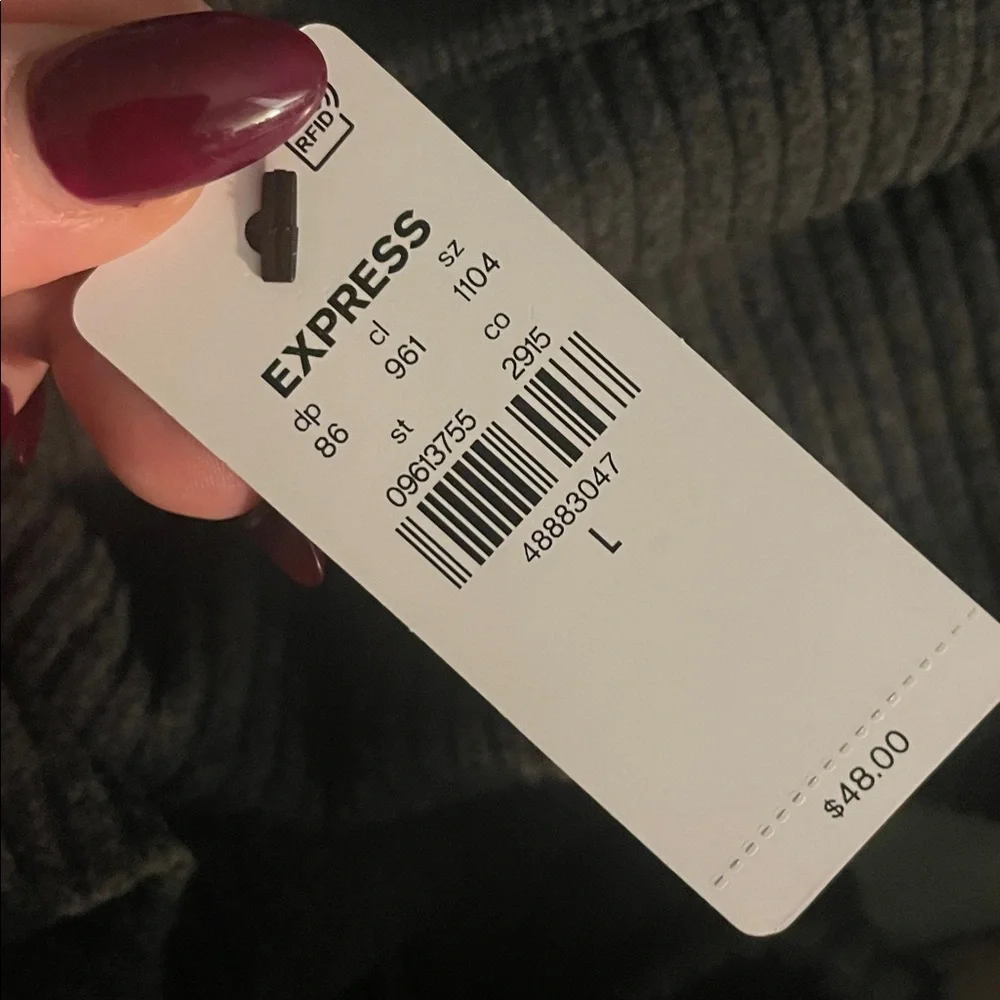 Off-Shoulder Ribbed Top - Picture 4 of 4